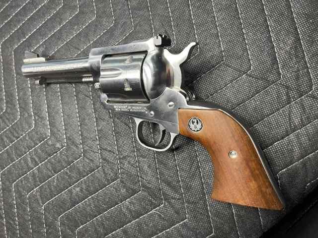 Early New Model Ruger Blackhawk .357 mag Revolver