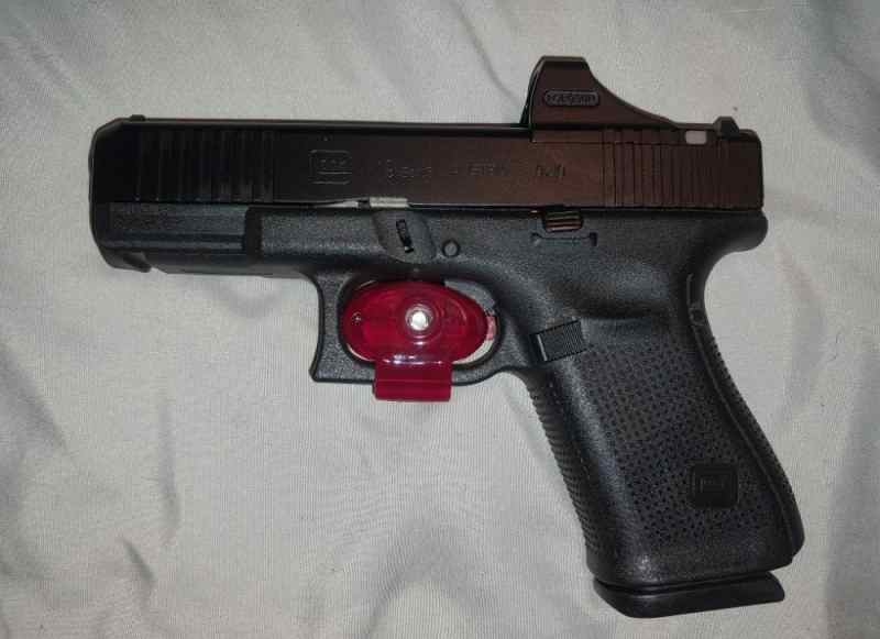 GLOCK 19 GEN 5 MOS W - HOLOSUN