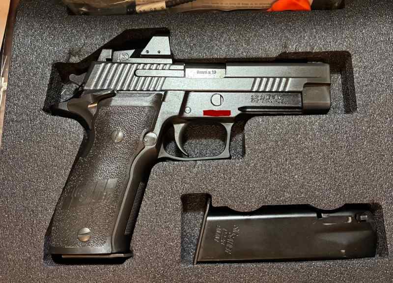 Sig Sauer P226 Elite SAO 9mm Pistol w/Optic