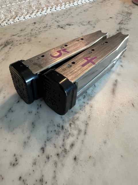 Staccato C2 mags w extension 