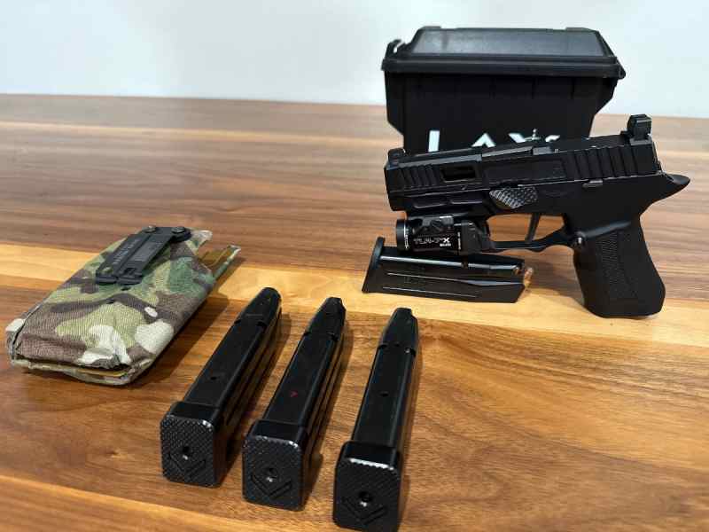 P320 X-Carry ported // Icarus Precision 