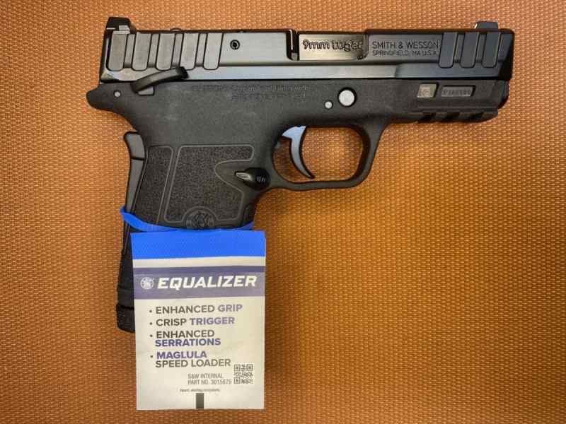 NEW IN BOX - Smith &amp; Wesson Equalizer 9mm-3.675&#039;&#039;