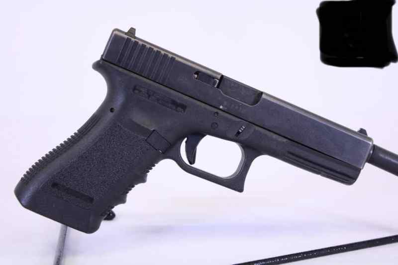 Gen 3 Glock 17 $450 &amp; Gen 4 Glock 19 $450