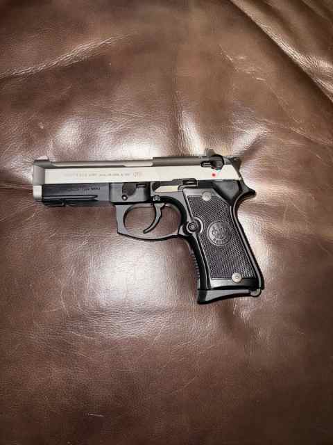 Beretta 92FS Compact 